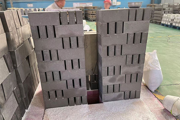 平爐熔煉室的耐火材料應(yīng)用